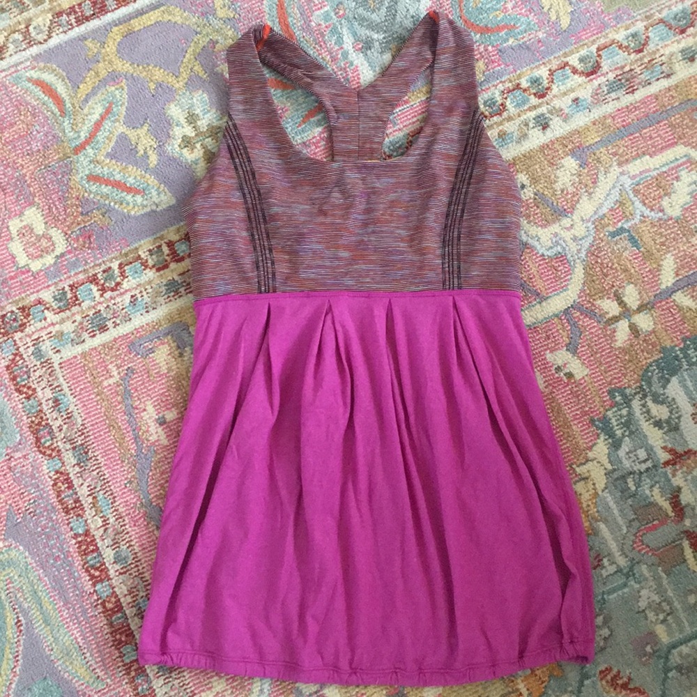 Lululemon tank top with built in support